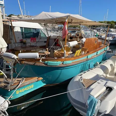 Een Parel Aan De Cote D'azur! *